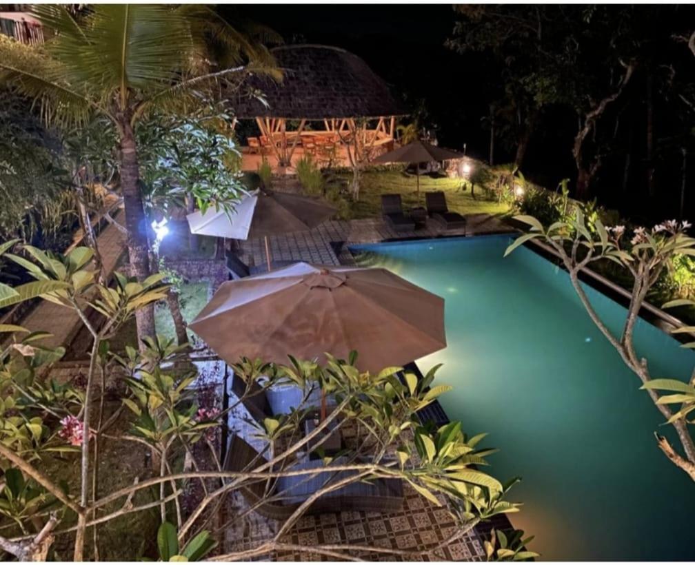 Tinggian Hill Retreat Hotel Batununggul Exterior photo